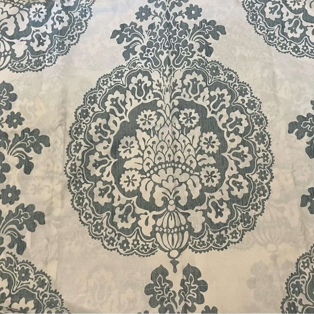 Pottery Barn Lucianna Medallion Percale Duvet Cover + Sham Twin